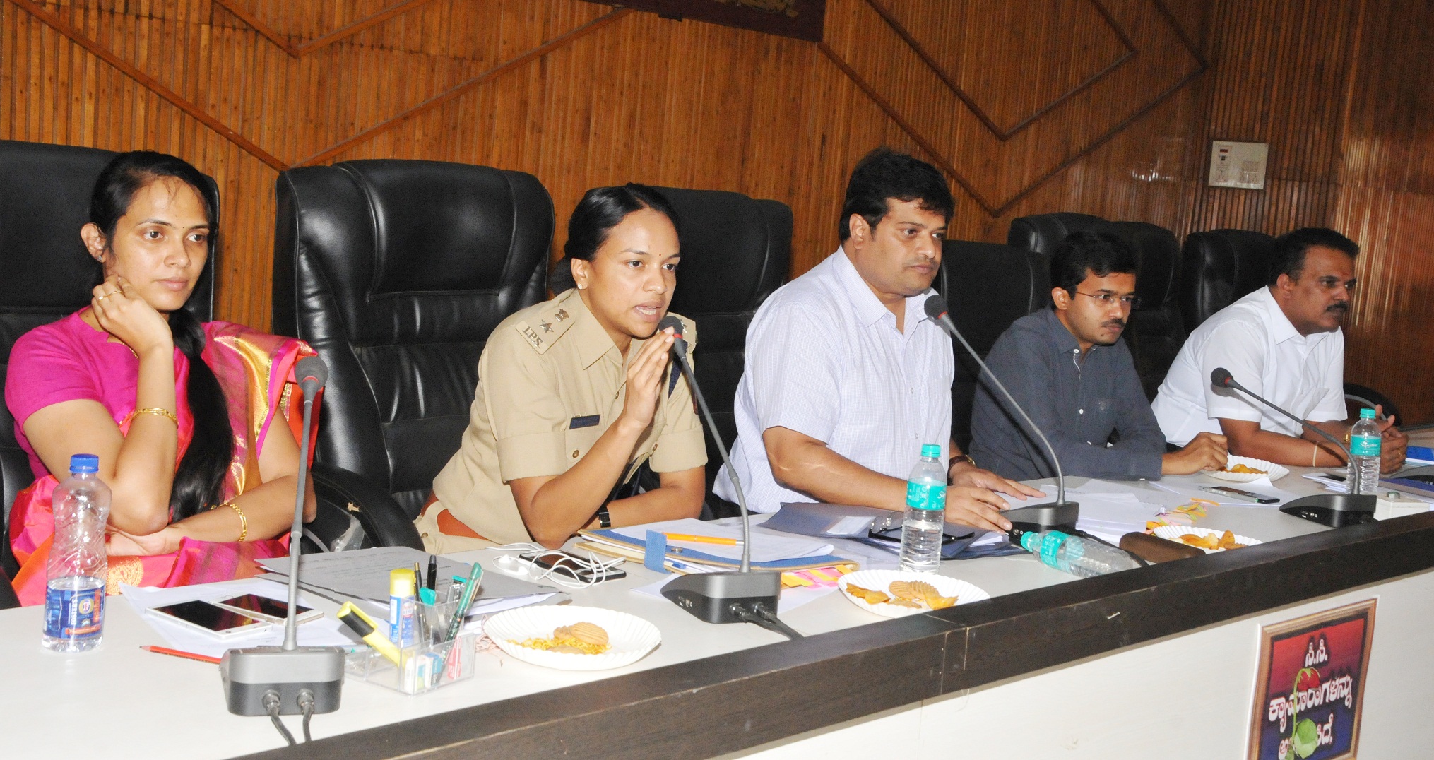 ತುಮಕೂರು: ವಿಧಾನಸಭಾ ಕ್ಷೇತ್ರಗಳಲ್ಲಿ ತಪಾಸಣಾ ಕೇಂದ್ರಗಳನ್ನು ಸ್ಥಾಪಿಸಲು ಜಿಲ್ಲಾಧಿಕಾರಿ ಸೂಚನೆ